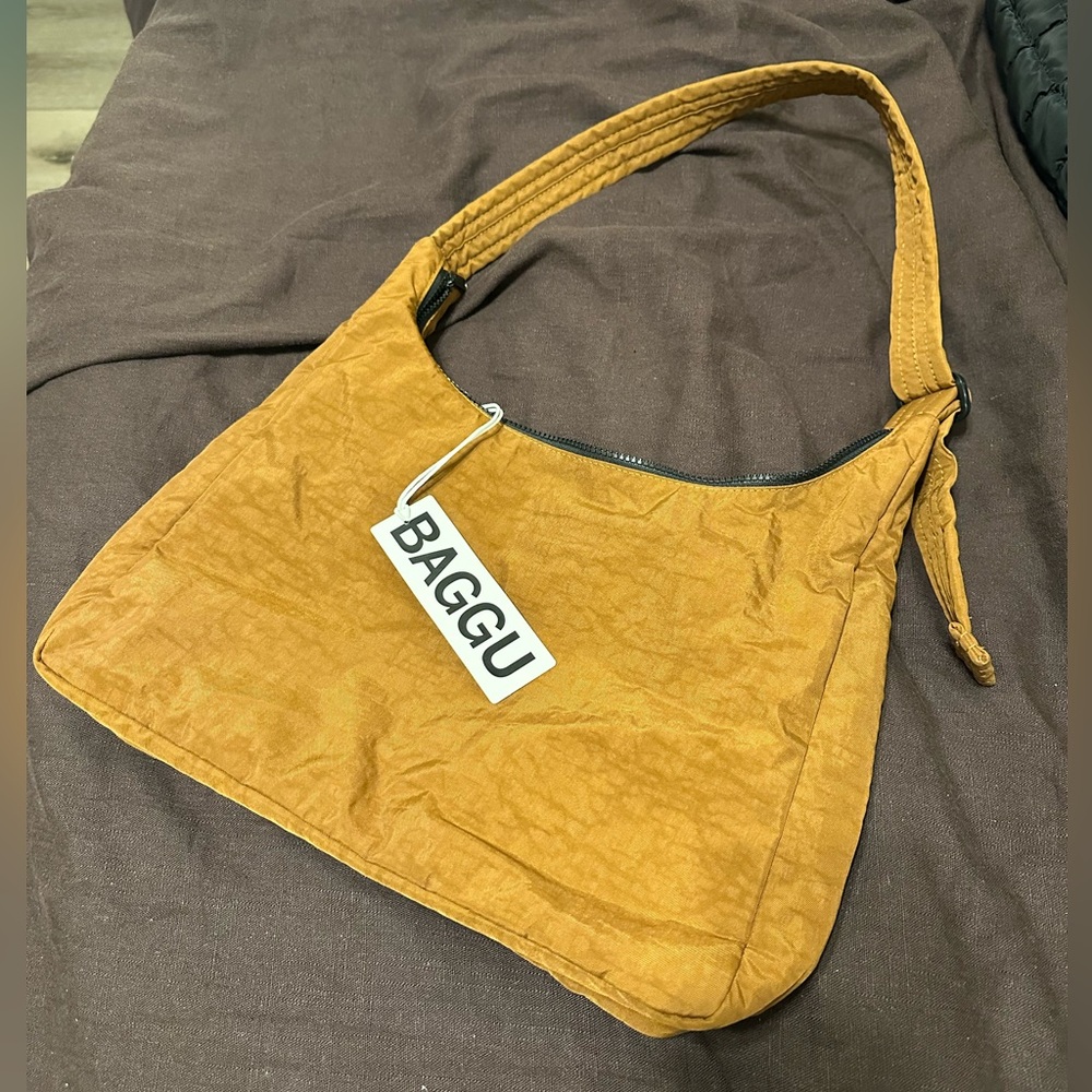 BAGGU Classic Brown Nylon Shoulder Bag